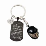 09 llavero casco y dije