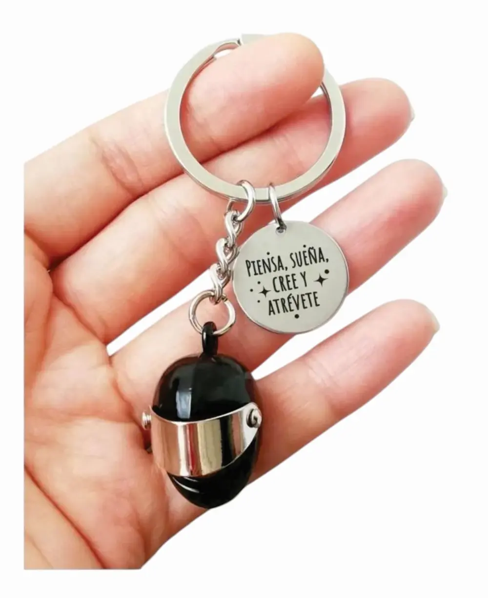 CASCO 03 Llavero personalizado grabado en láser