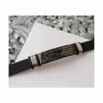 08a Manilla color Negro placa negra, grabada con tus datos personales en Distribuciones Santander