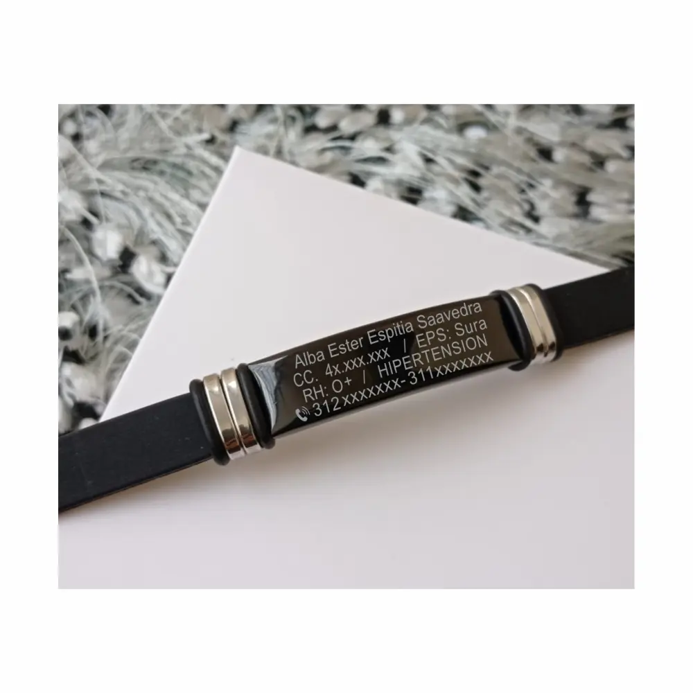 08a Manilla color Negro placa negra, grabada con tus datos personales en Distribuciones Santander